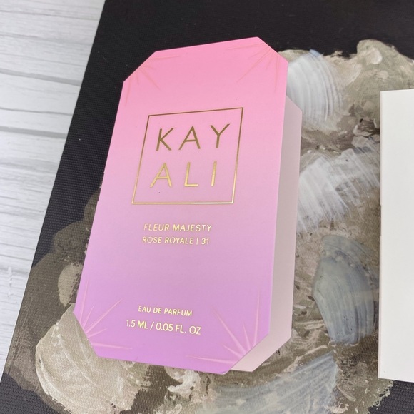 NWT Sephora Spring Designer Fragrance Sample Deluxe 12 Piece Set. - Picture 7 of 11